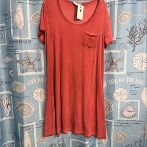 Cable & Gauge Terracotta Short Sleeve Tee NWT.
